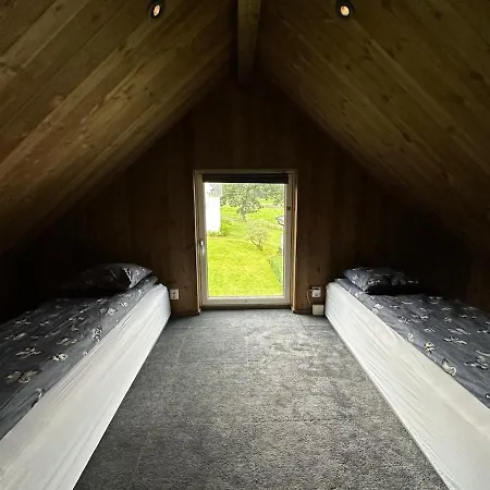 Feriehus Architectural Gem With Fjord View Holmedal