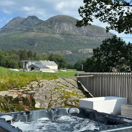 Architectural Gem With Fjord View Semesterbostad